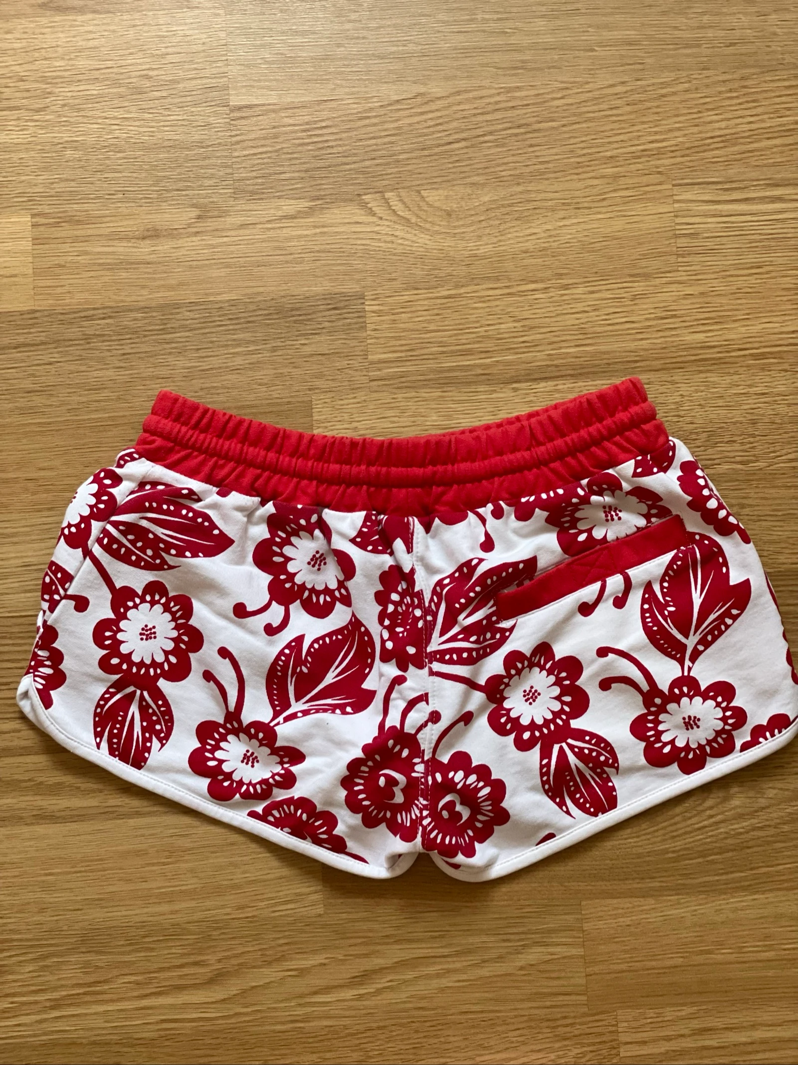 Witte en rode korte broek – photo 4